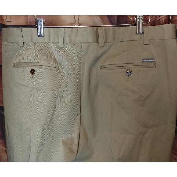EDDIE BAUER Mens 38 x 32 Khaki Front Pleated Casual Trouser Pants - Picture 2 of 4